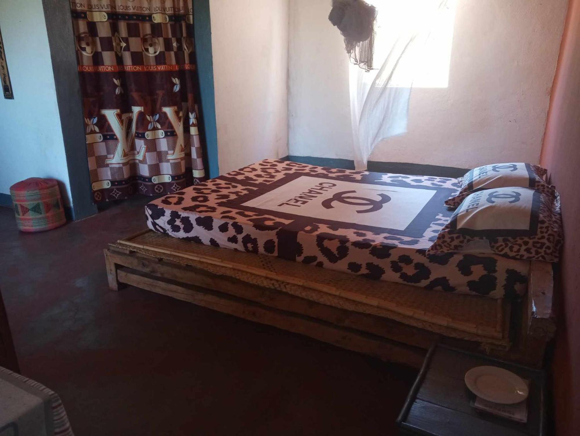 Ecolodge D'Isalo Ranohira Екстериор снимка